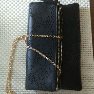 Urban Expressions New black purse